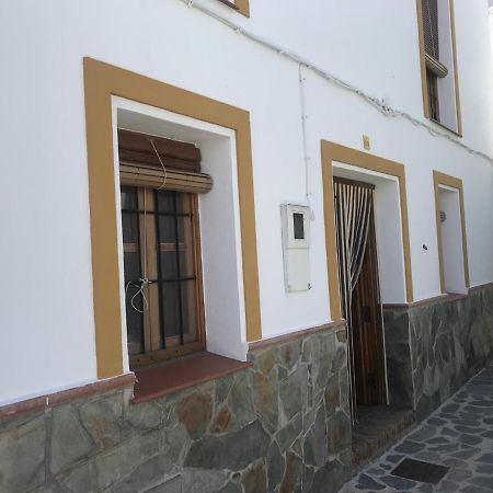 Casa Petra : Bonita Casa Rural En Yunquera Luaran gambar